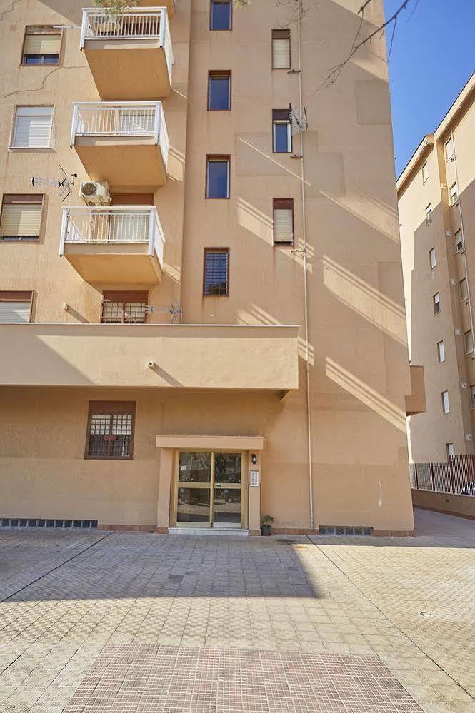 Appartamento Girasole Монделло Экстерьер фото